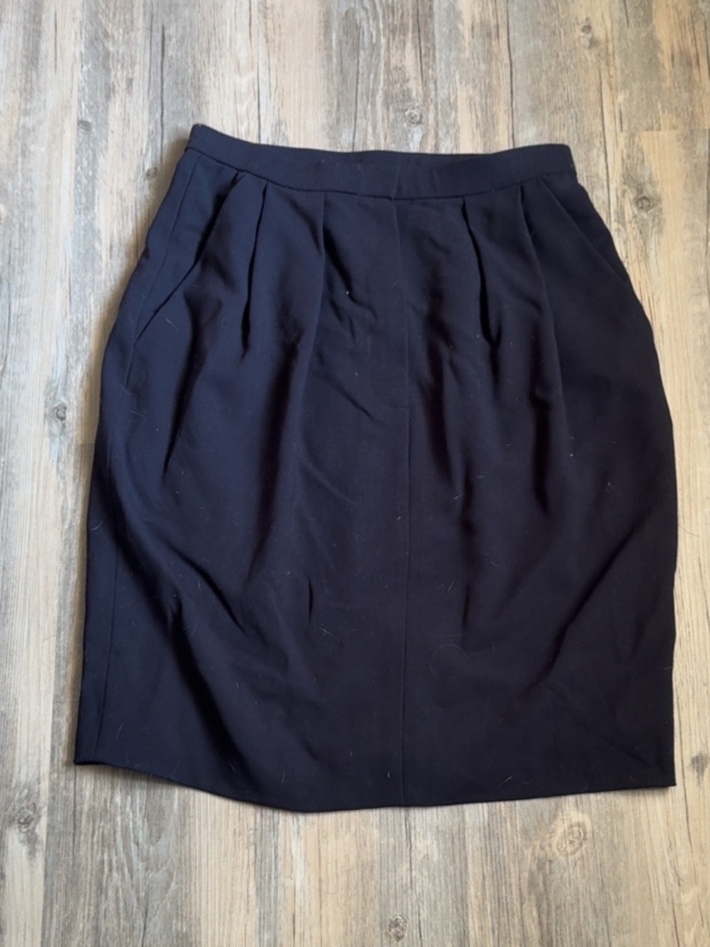 Vintage Donna Karan New York Pleated Wool Pencil Skirt with Pockets